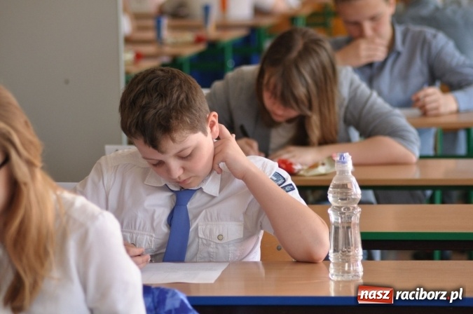 Zdjęcie w galerii na portalu naszraciborz.pl: Wojewódzkie konkursy językowe Der Globus i The Globe w Szkole Podstawowej nr 18 wiadomości z regionu