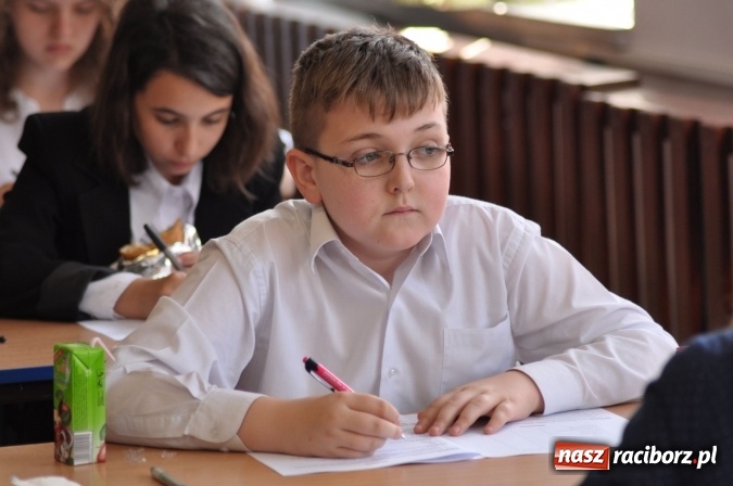 Zdjęcie w galerii na portalu naszraciborz.pl: Wojewódzkie konkursy językowe Der Globus i The Globe w Szkole Podstawowej nr 18 wiadomości z regionu