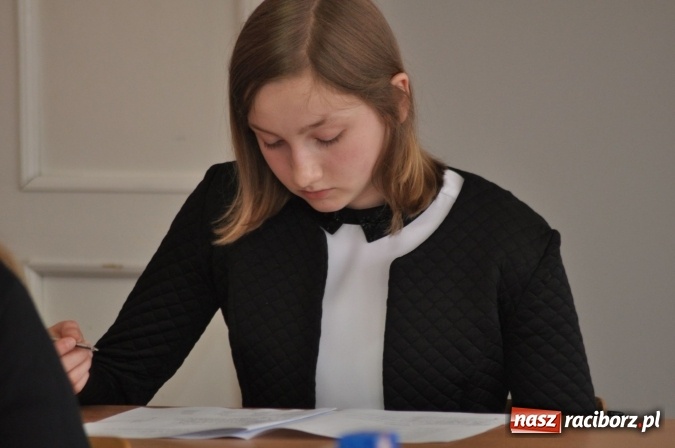 Zdjęcie w galerii na portalu naszraciborz.pl: Wojewódzkie konkursy językowe Der Globus i The Globe w Szkole Podstawowej nr 18 wiadomości z regionu