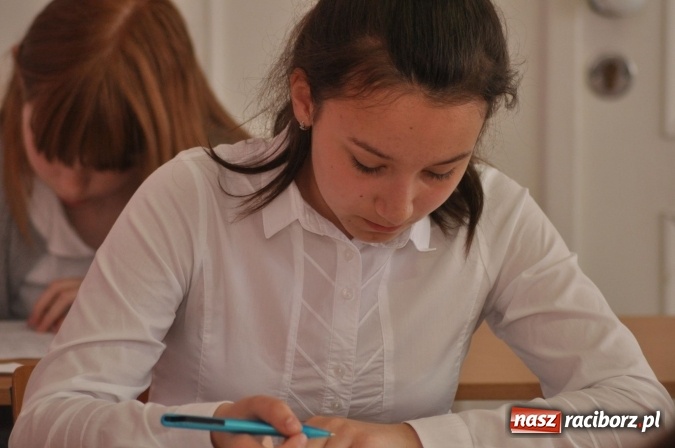 Zdjęcie w galerii na portalu naszraciborz.pl: Wojewódzkie konkursy językowe Der Globus i The Globe w Szkole Podstawowej nr 18 wiadomości z regionu