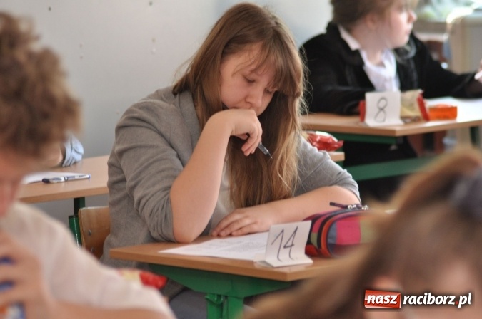 Zdjęcie w galerii na portalu naszraciborz.pl: Wojewódzkie konkursy językowe Der Globus i The Globe w Szkole Podstawowej nr 18 wiadomości z regionu