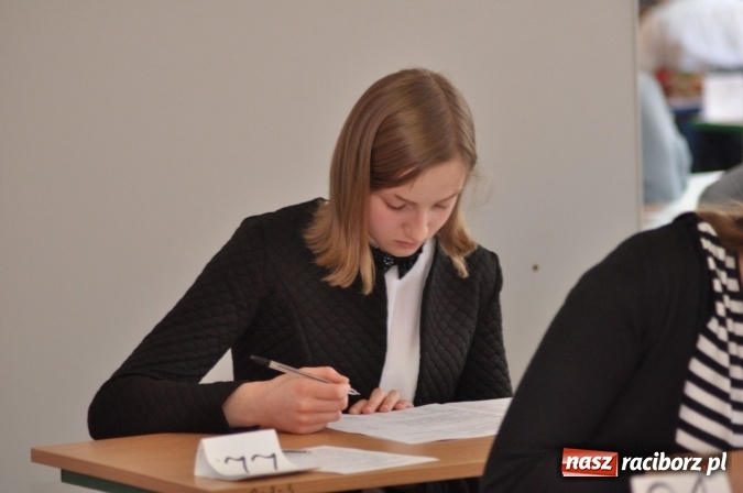 Zdjęcie w galerii na portalu naszraciborz.pl: Wojewódzkie konkursy językowe Der Globus i The Globe w Szkole Podstawowej nr 18 wiadomości z regionu