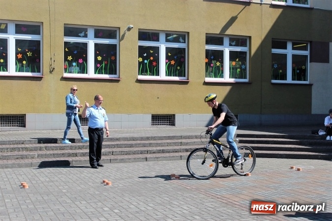 Zdjęcie w galerii na portalu naszraciborz.pl: Uczniowie z Krzanowic i Pietrowic Wielkich najlepsi w etapie powiatowym Turnieju Bezpieczeństwa w Ruchu Drogowym wiadomości z regionu