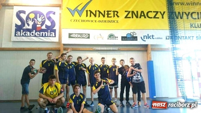 Zdjęcie w galerii na portalu naszraciborz.pl: Półfinał Gimnazjady Wojewódzkiej z sukcesem dla Gimnazjum nr 3 wiadomości z regionu