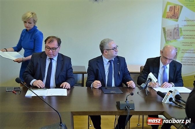 Zdjęcie w galerii na portalu naszraciborz.pl: Podpisano umowę o współpracy Funduszu z GIG  wiadomości z regionu
