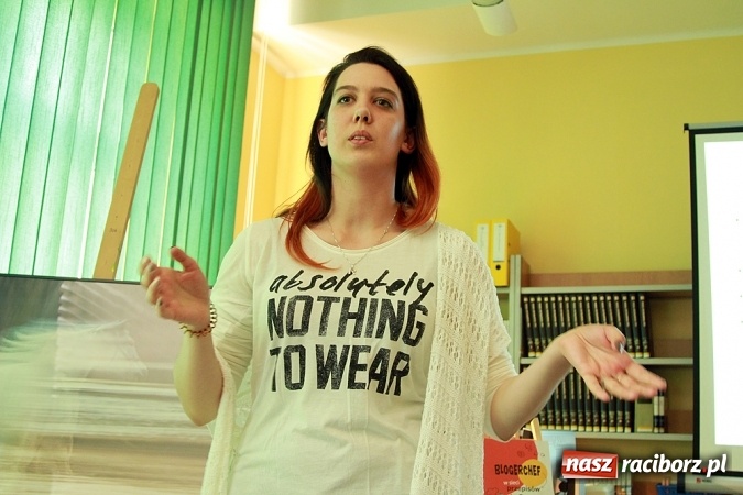 Zdjęcie w galerii na portalu naszraciborz.pl: Biblioteka raciborskiej uczelni inspiruje - spotkanie z absolwentką Agnieszką Gogolewską wiadomości z regionu