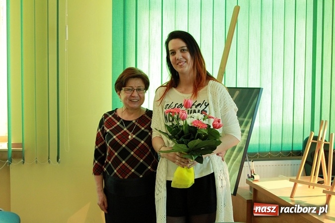 Zdjęcie w galerii na portalu naszraciborz.pl: Biblioteka raciborskiej uczelni inspiruje - spotkanie z absolwentką Agnieszką Gogolewską wiadomości z regionu