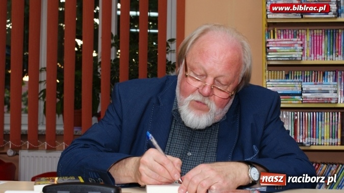 Zdjęcie w galerii na portalu naszraciborz.pl: Detektyw w krainie cudów – spotkanie z prof. Tadeuszem Cegielskim w bibliotece  wiadomości z regionu