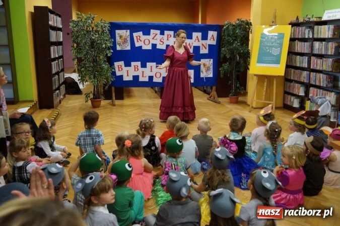 Zdjęcie w galerii na portalu naszraciborz.pl: Jury miało problem! W bibliotece w Nędzy zabłysnęły talenty   wiadomości z regionu