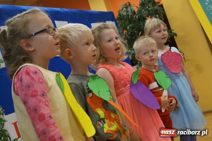 Zdjęcie w galerii na portalu naszraciborz.pl: Jury miało problem! W bibliotece w Nędzy zabłysnęły talenty   wiadomości z regionu