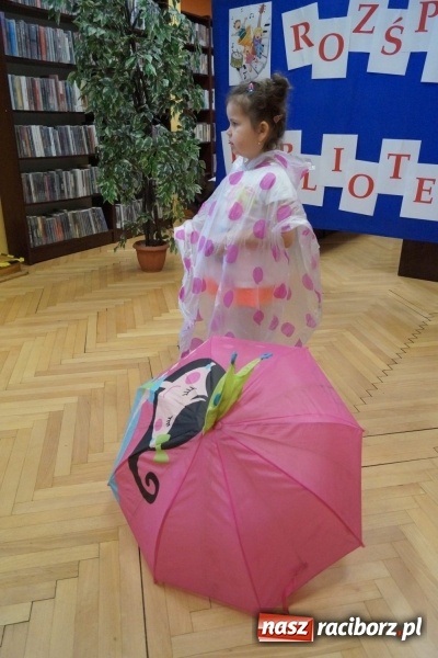 Zdjęcie w galerii na portalu naszraciborz.pl: Jury miało problem! W bibliotece w Nędzy zabłysnęły talenty   wiadomości z regionu