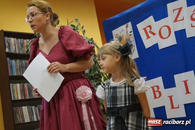 Zdjęcie w galerii na portalu naszraciborz.pl: Jury miało problem! W bibliotece w Nędzy zabłysnęły talenty   wiadomości z regionu