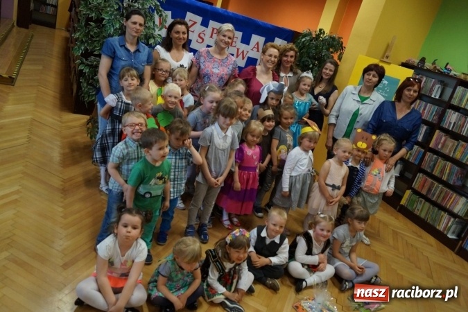 Zdjęcie w galerii na portalu naszraciborz.pl: Jury miało problem! W bibliotece w Nędzy zabłysnęły talenty   wiadomości z regionu