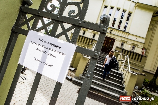 Zdjęcie w galerii na portalu naszraciborz.pl: Bibliotekarze z powiatu świętowali dziś przy Kasprowicza wiadomości z regionu