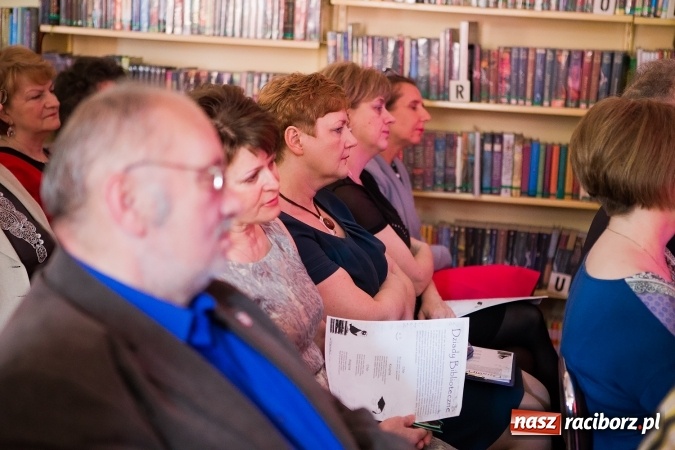 Zdjęcie w galerii na portalu naszraciborz.pl: Bibliotekarze z powiatu świętowali dziś przy Kasprowicza wiadomości z regionu