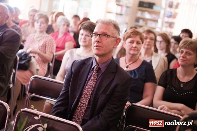 Zdjęcie w galerii na portalu naszraciborz.pl: Bibliotekarze z powiatu świętowali dziś przy Kasprowicza wiadomości z regionu