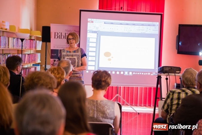 Zdjęcie w galerii na portalu naszraciborz.pl: Bibliotekarze z powiatu świętowali dziś przy Kasprowicza wiadomości z regionu