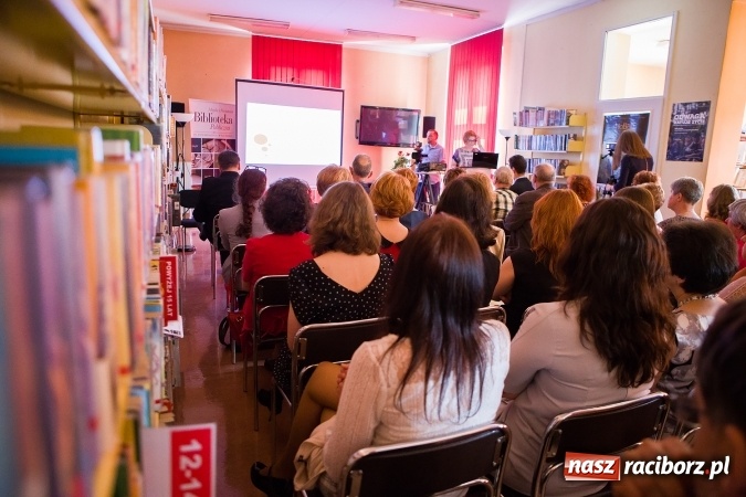 Zdjęcie w galerii na portalu naszraciborz.pl: Bibliotekarze z powiatu świętowali dziś przy Kasprowicza wiadomości z regionu