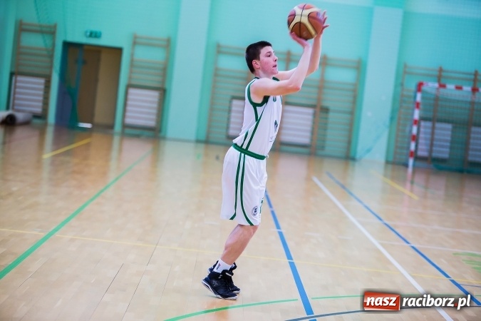 Zdjęcie w galerii na portalu naszraciborz.pl: Gimnazjum nr 1 drugie w półfinale wojewódzkim wiadomości z regionu