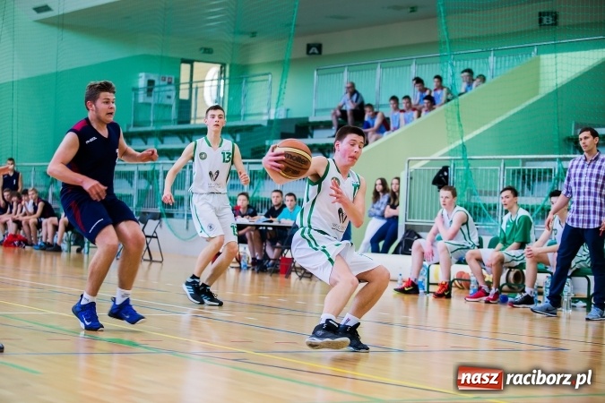 Zdjęcie w galerii na portalu naszraciborz.pl: Gimnazjum nr 1 drugie w półfinale wojewódzkim wiadomości z regionu