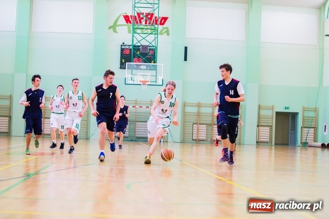 Zdjęcie w galerii na portalu naszraciborz.pl: Gimnazjum nr 1 drugie w półfinale wojewódzkim wiadomości z regionu