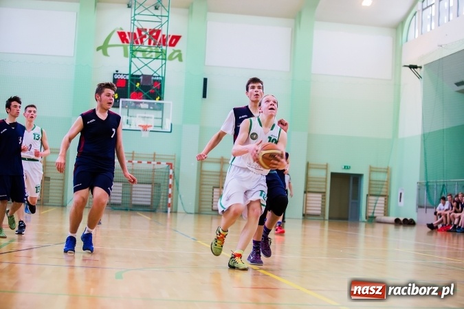 Zdjęcie w galerii na portalu naszraciborz.pl: Gimnazjum nr 1 drugie w półfinale wojewódzkim wiadomości z regionu