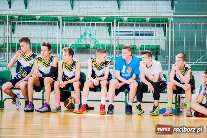 Zdjęcie w galerii na portalu naszraciborz.pl: Gimnazjum nr 1 drugie w półfinale wojewódzkim wiadomości z regionu