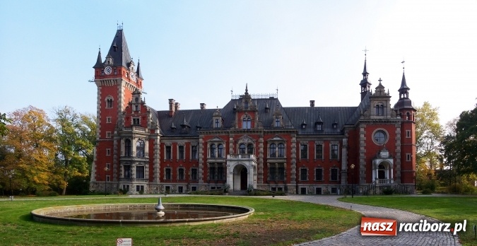 Zdjęcie w galerii na portalu naszraciborz.pl: Lekcja o pałacach Górnego Śląska dla uczniów Liceum Plastycznego wiadomości z regionu