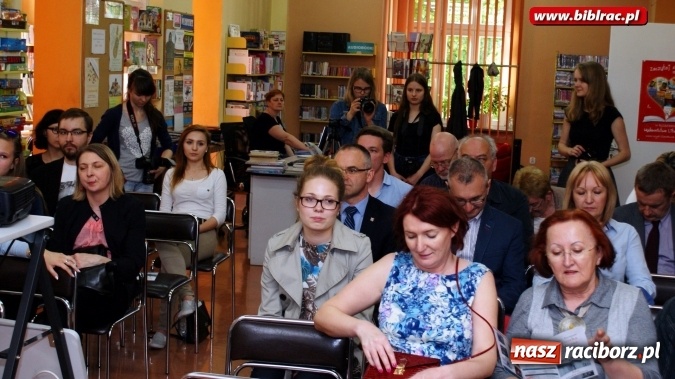 Zdjęcie w galerii na portalu naszraciborz.pl: Kryminalny obraz Miasta - wernisaż wystawy w Galerii GAWRA  wiadomości z regionu