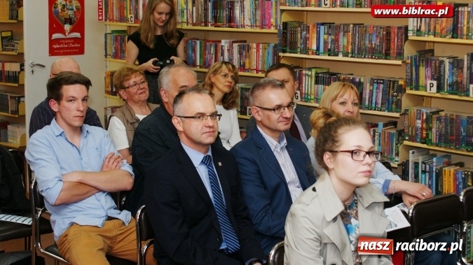 Zdjęcie w galerii na portalu naszraciborz.pl: Kryminalny obraz Miasta - wernisaż wystawy w Galerii GAWRA  wiadomości z regionu