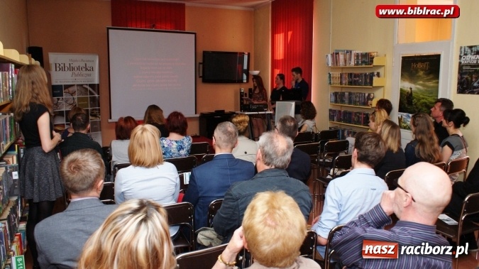 Zdjęcie w galerii na portalu naszraciborz.pl: Kryminalny obraz Miasta - wernisaż wystawy w Galerii GAWRA  wiadomości z regionu