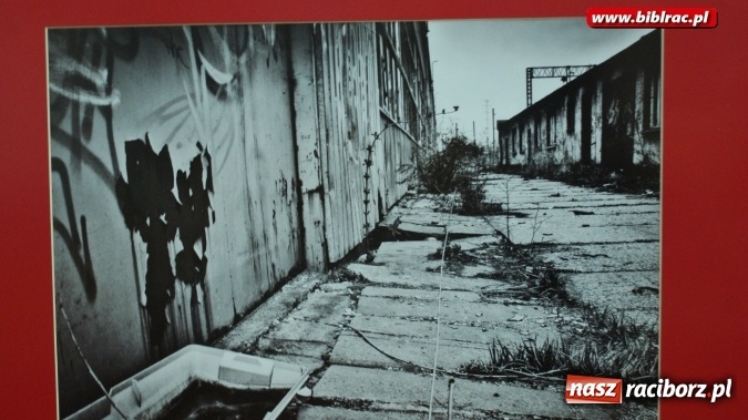 Zdjęcie w galerii na portalu naszraciborz.pl: Kryminalny obraz Miasta - wernisaż wystawy w Galerii GAWRA  wiadomości z regionu