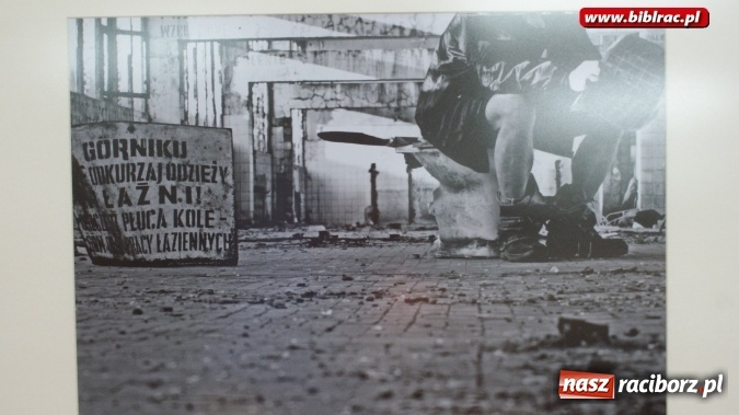 Zdjęcie w galerii na portalu naszraciborz.pl: Kryminalny obraz Miasta - wernisaż wystawy w Galerii GAWRA  wiadomości z regionu