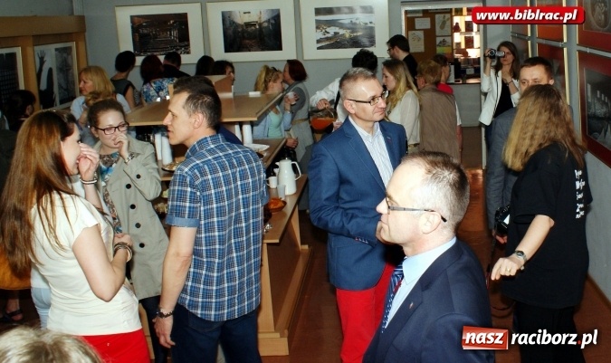 Zdjęcie w galerii na portalu naszraciborz.pl: Kryminalny obraz Miasta - wernisaż wystawy w Galerii GAWRA  wiadomości z regionu