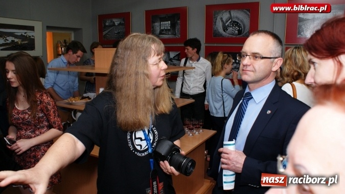 Zdjęcie w galerii na portalu naszraciborz.pl: Kryminalny obraz Miasta - wernisaż wystawy w Galerii GAWRA  wiadomości z regionu