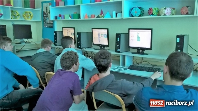 Zdjęcie w galerii na portalu naszraciborz.pl: Scratch Day w Gimnazjum nr 5  wiadomości z regionu