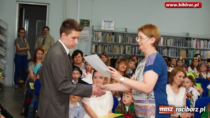 Zdjęcie w galerii na portalu naszraciborz.pl: Piyknie godali w bibliotece  wiadomości z regionu