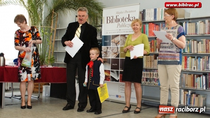 Zdjęcie w galerii na portalu naszraciborz.pl: Piyknie godali w bibliotece  wiadomości z regionu