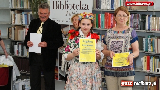 Zdjęcie w galerii na portalu naszraciborz.pl: Piyknie godali w bibliotece  wiadomości z regionu