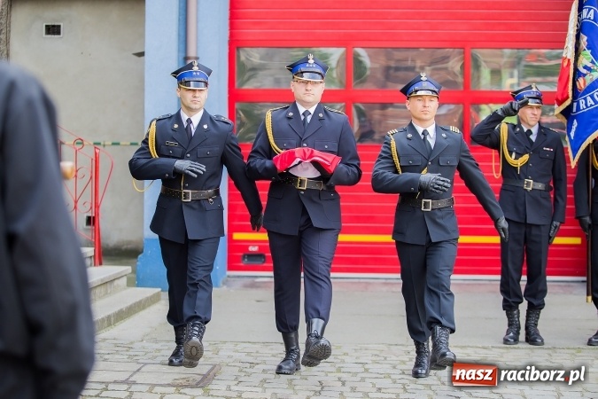 Zdjęcie w galerii na portalu naszraciborz.pl: Raciborskie obchody Dnia Strażaka - FOTOREPORTAŻ wiadomości z regionu