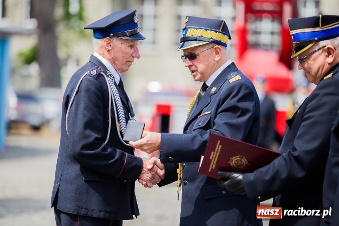Zdjęcie w galerii na portalu naszraciborz.pl: Raciborskie obchody Dnia Strażaka - FOTOREPORTAŻ wiadomości z regionu