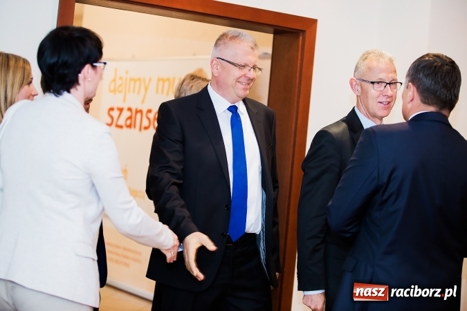 Zdjęcie w galerii na portalu naszraciborz.pl: Raciborskie Centrum Medyczne świętowało na zamku 5-lecie działalności w systemie publicznej ochrony zdrowia wiadomości z regionu