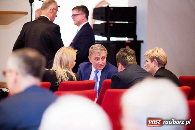 Zdjęcie w galerii na portalu naszraciborz.pl: Raciborskie Centrum Medyczne świętowało na zamku 5-lecie działalności w systemie publicznej ochrony zdrowia wiadomości z regionu