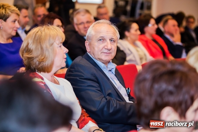 Zdjęcie w galerii na portalu naszraciborz.pl: Raciborskie Centrum Medyczne świętowało na zamku 5-lecie działalności w systemie publicznej ochrony zdrowia wiadomości z regionu