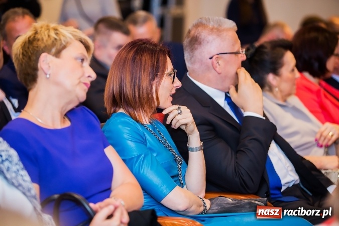 Zdjęcie w galerii na portalu naszraciborz.pl: Raciborskie Centrum Medyczne świętowało na zamku 5-lecie działalności w systemie publicznej ochrony zdrowia wiadomości z regionu