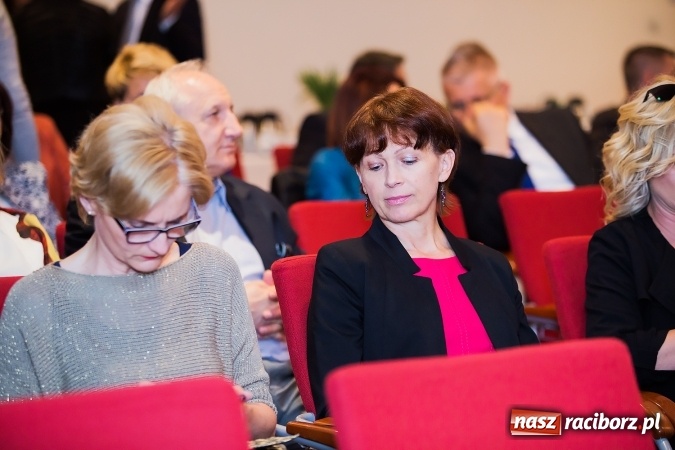 Zdjęcie w galerii na portalu naszraciborz.pl: Raciborskie Centrum Medyczne świętowało na zamku 5-lecie działalności w systemie publicznej ochrony zdrowia wiadomości z regionu