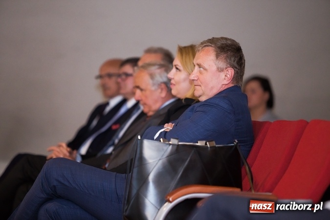 Zdjęcie w galerii na portalu naszraciborz.pl: Raciborskie Centrum Medyczne świętowało na zamku 5-lecie działalności w systemie publicznej ochrony zdrowia wiadomości z regionu