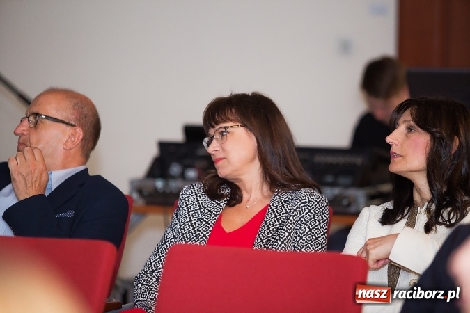 Zdjęcie w galerii na portalu naszraciborz.pl: Raciborskie Centrum Medyczne świętowało na zamku 5-lecie działalności w systemie publicznej ochrony zdrowia wiadomości z regionu