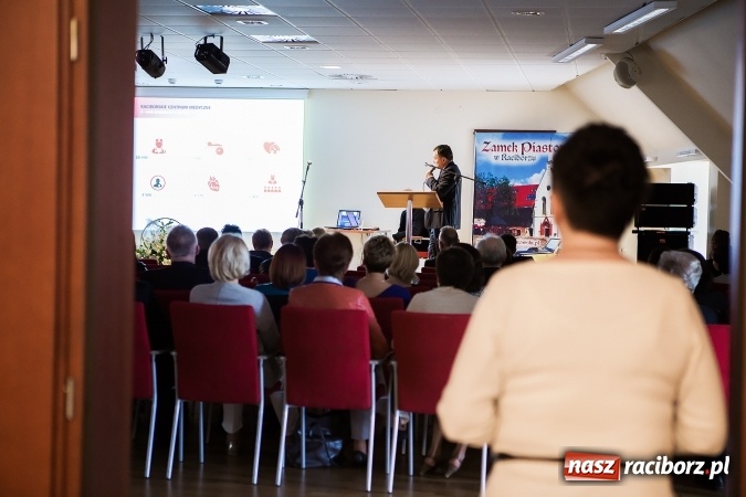 Zdjęcie w galerii na portalu naszraciborz.pl: Raciborskie Centrum Medyczne świętowało na zamku 5-lecie działalności w systemie publicznej ochrony zdrowia wiadomości z regionu