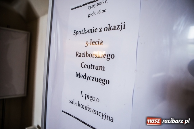 Zdjęcie w galerii na portalu naszraciborz.pl: Raciborskie Centrum Medyczne świętowało na zamku 5-lecie działalności w systemie publicznej ochrony zdrowia wiadomości z regionu